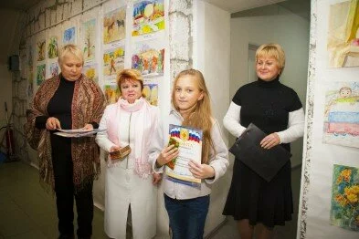 В Алупке открылась выставка акварели «Золотая осень»
