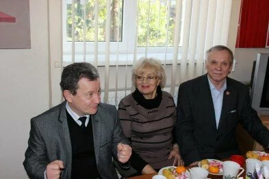 Накануне праздника Валерий Косарев заглянул в гости на чай к ветеранам