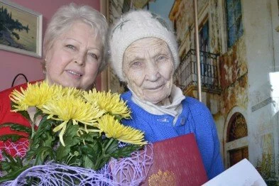 В Гурзуфе поздравили с 90-летием участницу Великой Отечественной войны