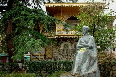 В Ялте может закрыться музей Леси Украинки?